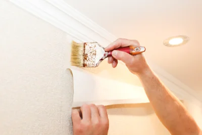 Pose de papier peint à Rott — revêtements muraux et toiles de verre